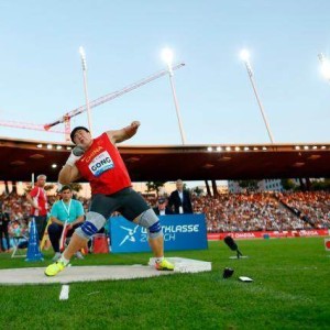 Kaiyun网页版-室内田径邀请赛巩立姣王宇夺冠 郑凤荣外孙女亮相